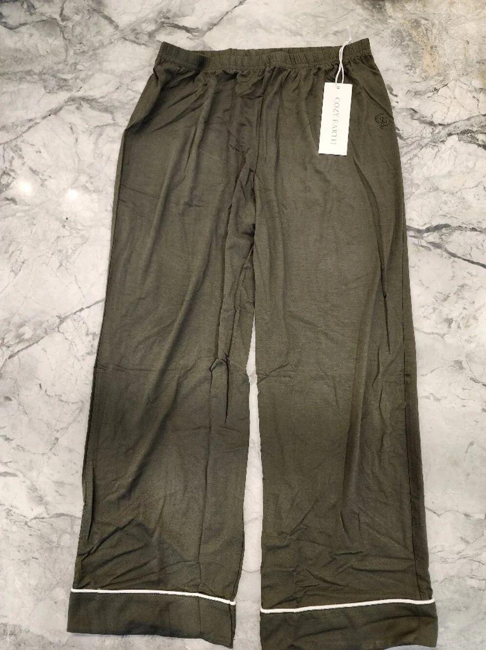 Cozy Earth Kids Bamboo Stretch-Knit Pajama Set Olive 9/10 NWT